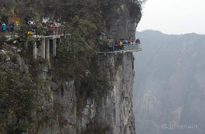 张家界天门山景区 天门山玻璃栈道 天门山在哪