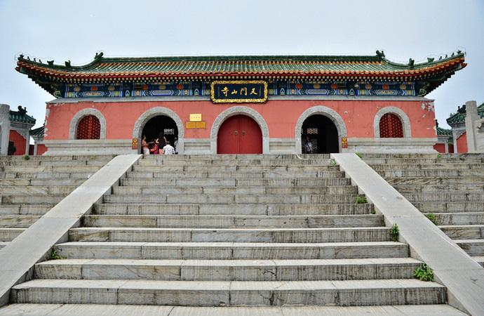 张家界天门山景区 天门山玻璃栈道 天门山在哪