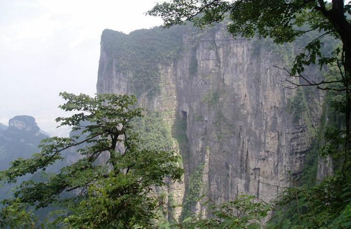 张家界天门山景区 天门山玻璃栈道 天门山在哪