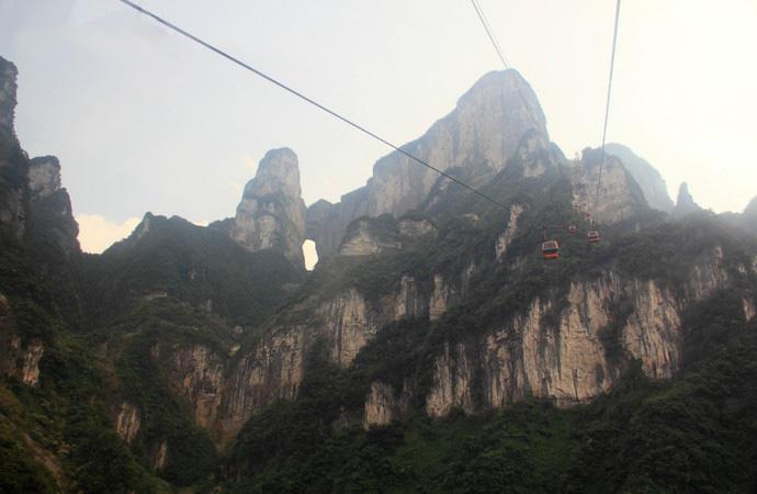 张家界天门山景区 天门山玻璃栈道 天门山在哪