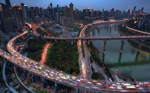 中国最适合穷游的城市 花最少得钱看最美的风景 中国最适合穷游的城市 花最少得钱看最美的风景